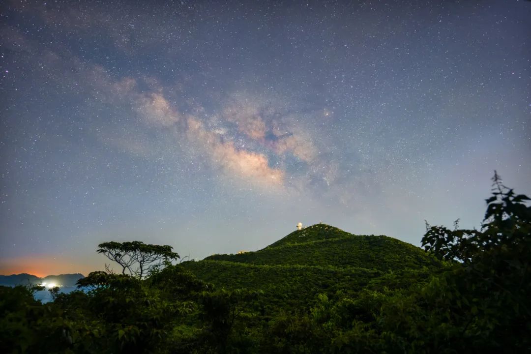 跨年就来西涌，这里有沙滩星空，还有科技与浪漫！