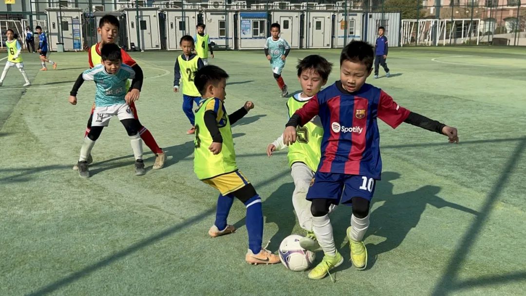 【公益培训】罗湖区青少年足球公益培训课程正式启动!