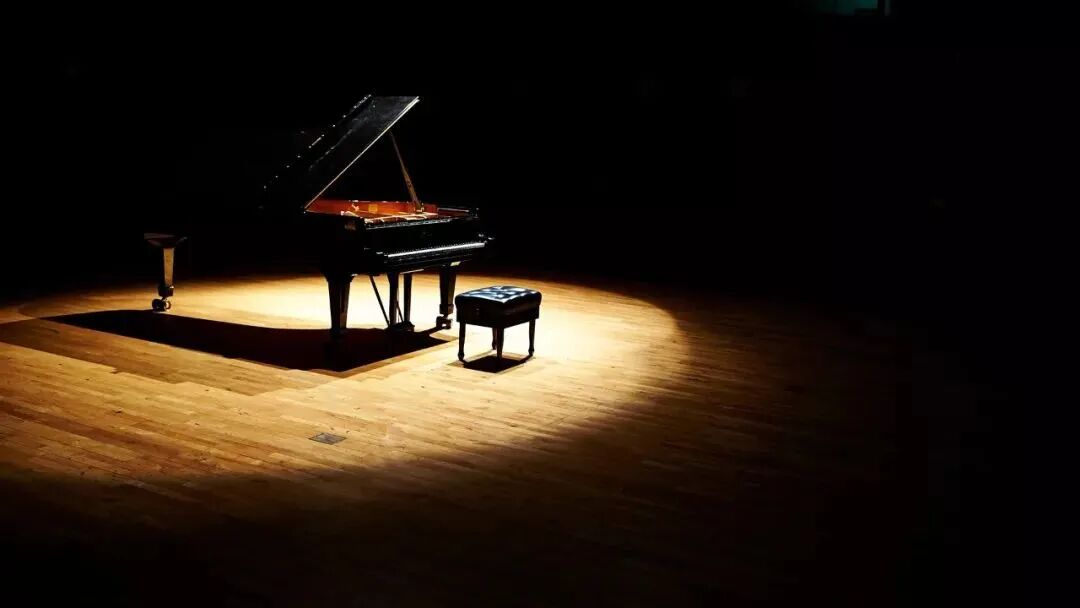 古典音乐会也可以这么弹 专访南艺附中钢琴系教师旅美钢琴家周希希